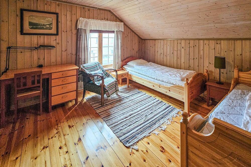 Wunderschönes Haus in Dalen mit Hafenblick in Tokke