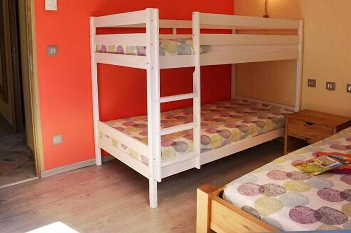 Location de vacances pour 5 personnes, avec jardin et terrasse ainsi que jacuzzi et piscine à Prémian - 3