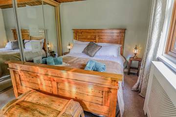 Log Cabin for 4 People in Tattershall, Lincolnshire, Photo 2