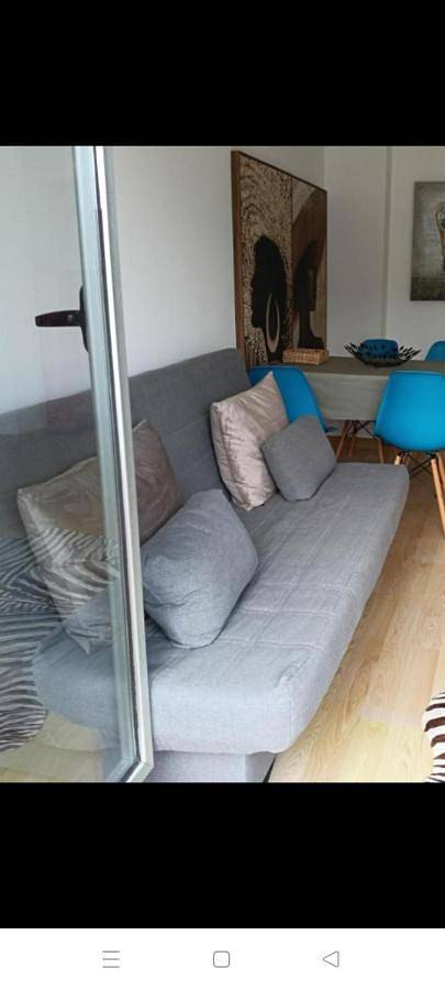 Apartamento de vacaciones para 3 personas, con balcón y jardín además de piscina y vistas - 1