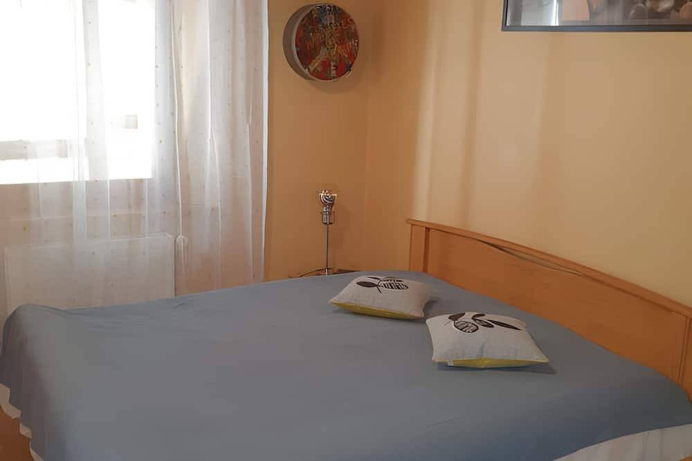 Entire apartment, Apartment \"Gîte Le Nain Rouge\" in Kaysersberg in Kaysersberg, Parc naturel régional des Ballons des Vosges