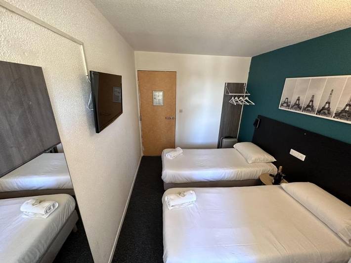 Hôtel pour 2 personnes, avec jardin et vue, animaux acceptés à Alès - 3