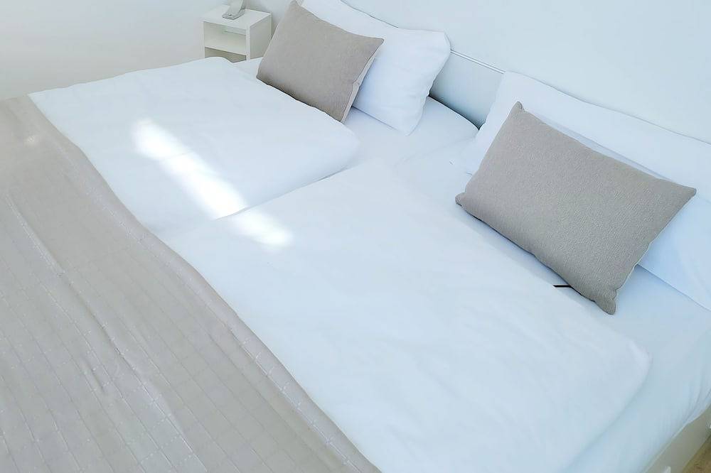 Ganze Wohnung, Floating apartment rooftop in Geierswalde, Elsterheide