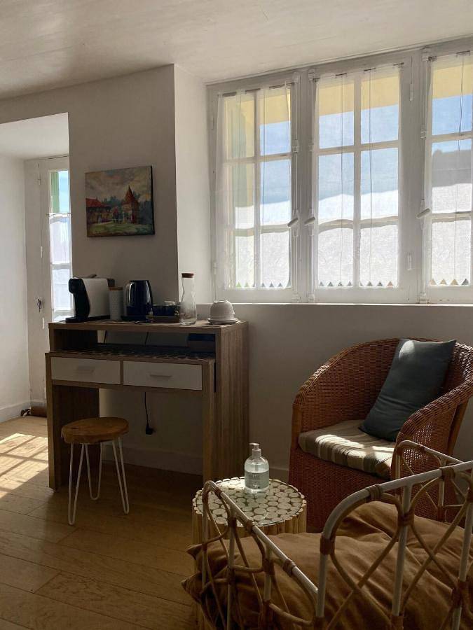 Appartement entier, Two-Bedroom Apartment in Cénac-et-Saint-Julien, Périgord Noir