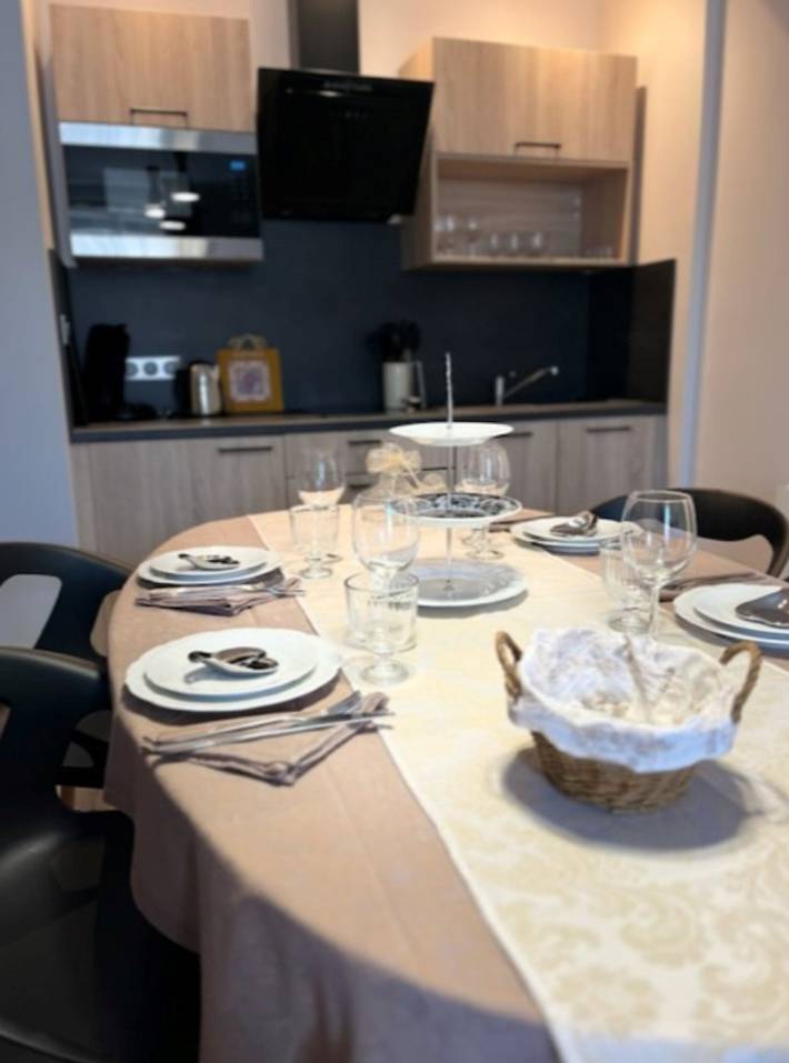 Gîte pour 5 personnes, avec jardin et terrasse dans l' Ain - 4