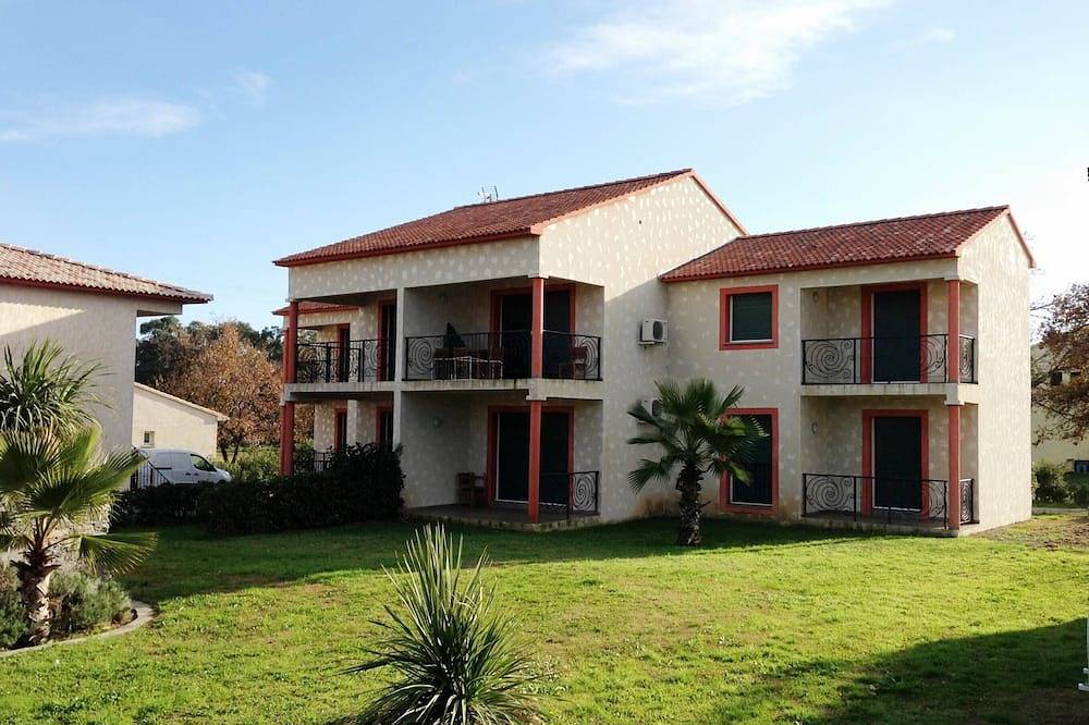 Appartamento intero, Alloggio in Corsica,sulla spiaggia,piscina,A/C,ristorante,famiglie,giochi bimbi in Santa Lucia di Moriani, Corte e dintorni
