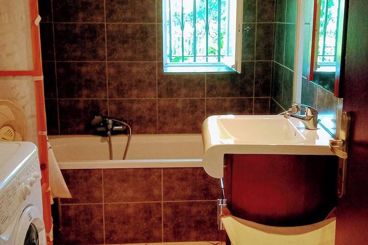 Gîte pour 3 personnes à Lasalle - 3