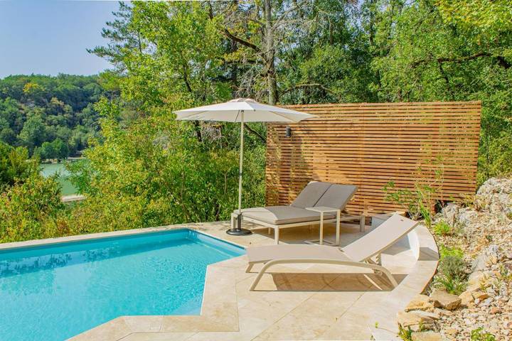 Location de vacances pour 6 personnes, avec jardin et vue sur le lac ainsi que vue et piscine à Catus - 4