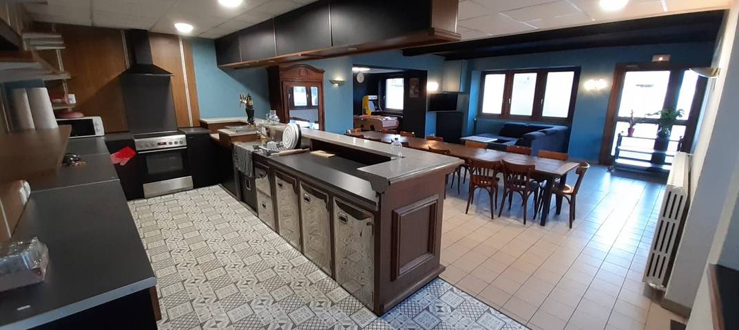 Gîte pour 14 personnes, avec terrasse et jardin dans Haute-Saône - 3