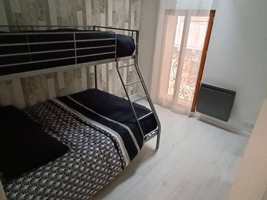 Appartement entier, Two-Bedroom Apartment in Rieux-Volvestre, Haute-Garonne