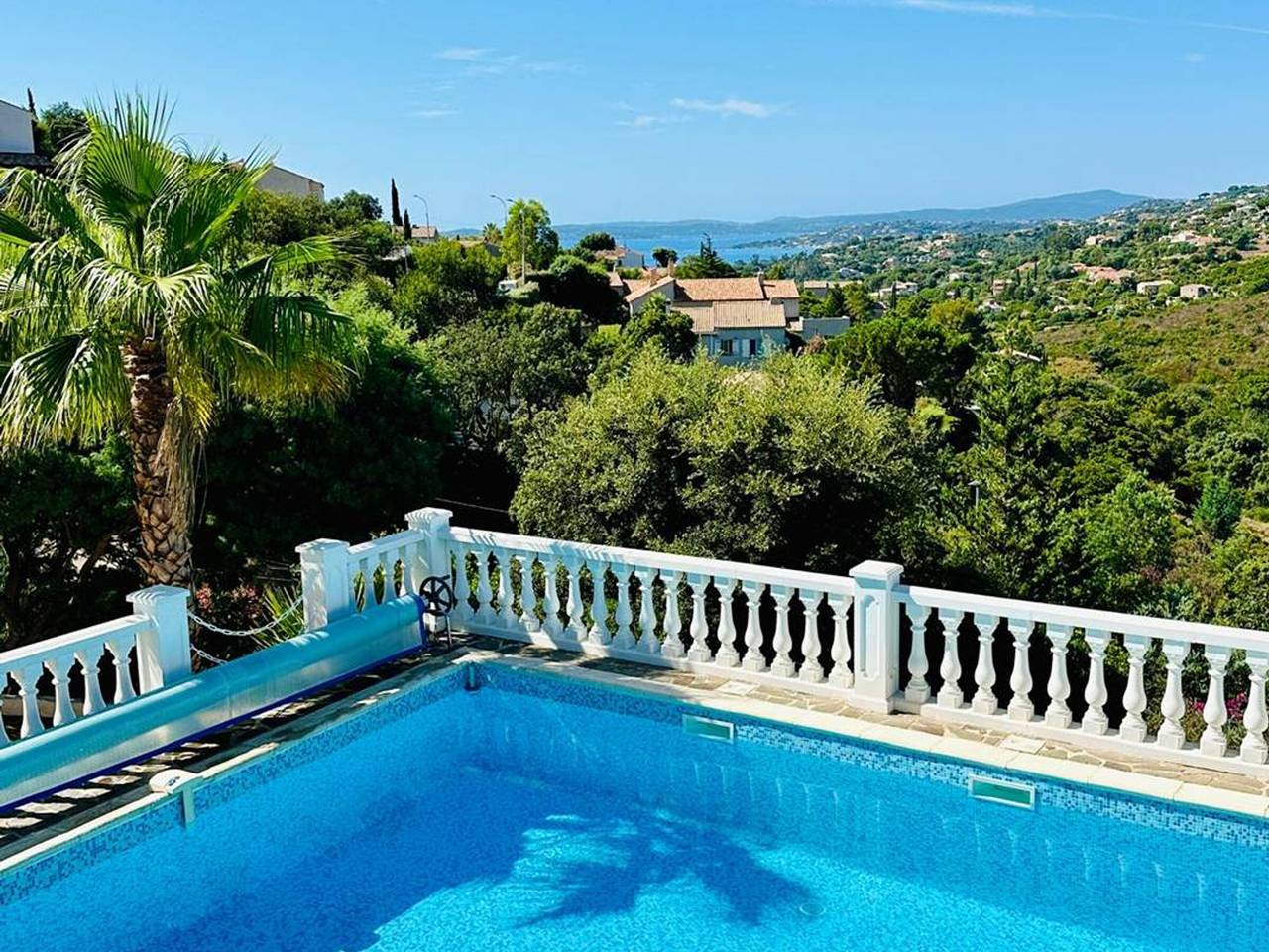 Villa moderne 6 Ch pour 12 avec piscine privée, clim et parking aux Issambres in Roquebrune-sur-Argens, Côte méditerranéenne (France)