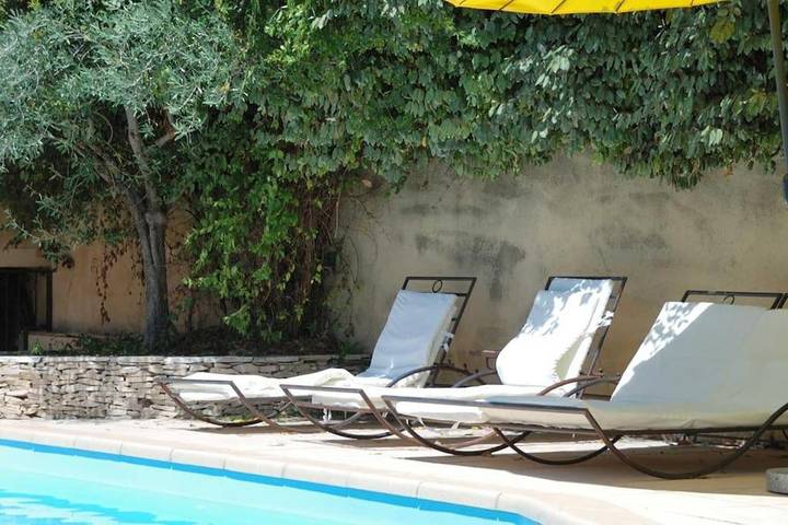 Location de vacances pour 6 personnes, avec piscine et jardin, animaux acceptés à Saint-Maurice-sur-Eygues - 4