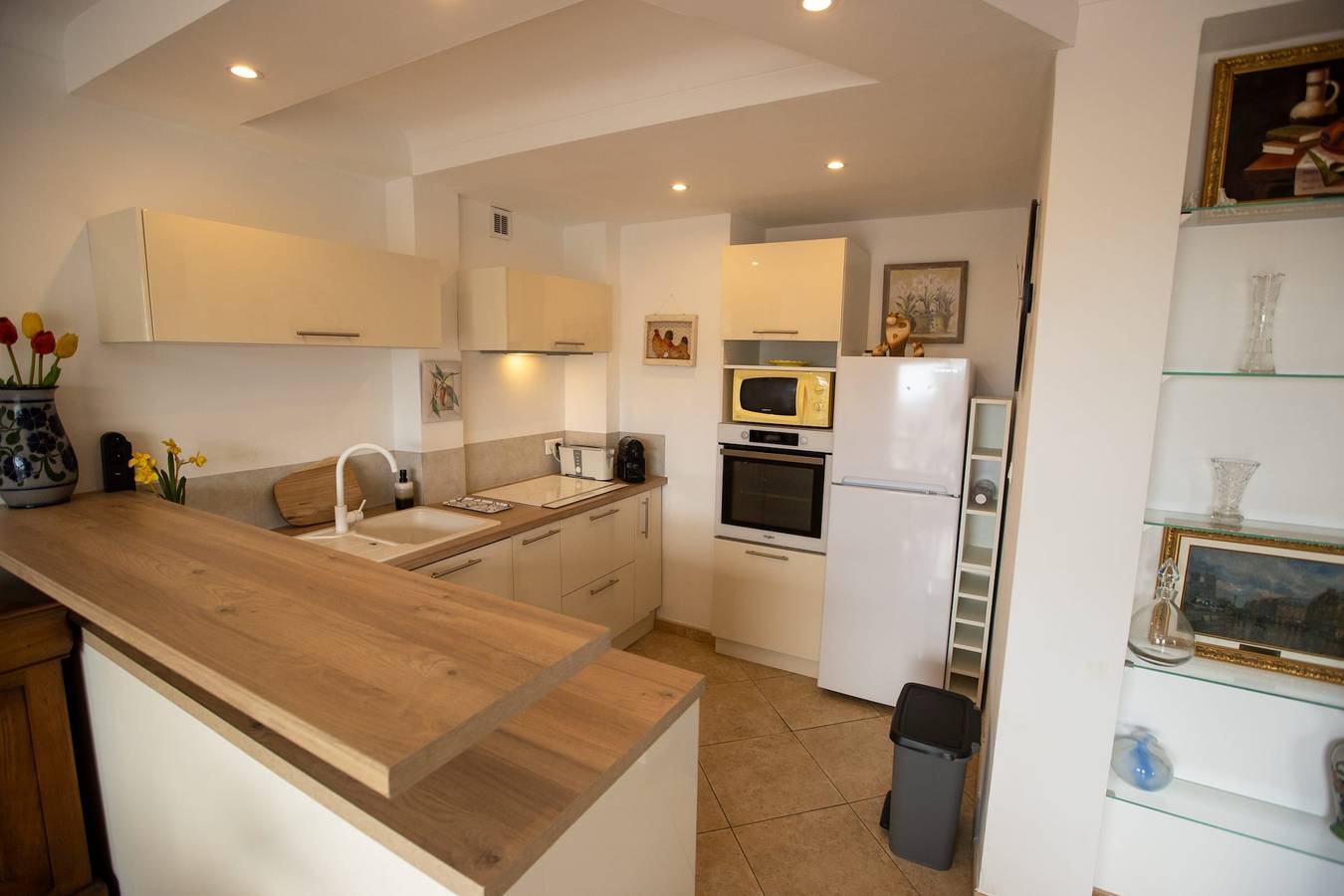 Appartement entier, T2 avec vue panoramique, 5 min du Palais  in Cannes, Côte méditerranéenne (France)