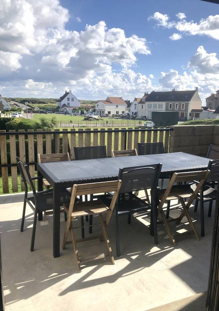Gîte pour 10 personnes, avec terrasse et jardin, animaux acceptés