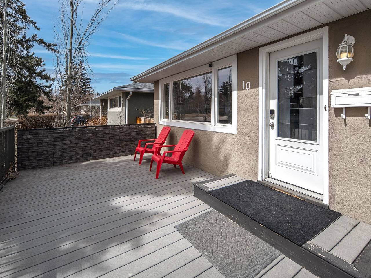 E Home Ganzes Haus 5br2ba Zentral bei chinook mall in Calgary, Kanadische Rocky Mountains