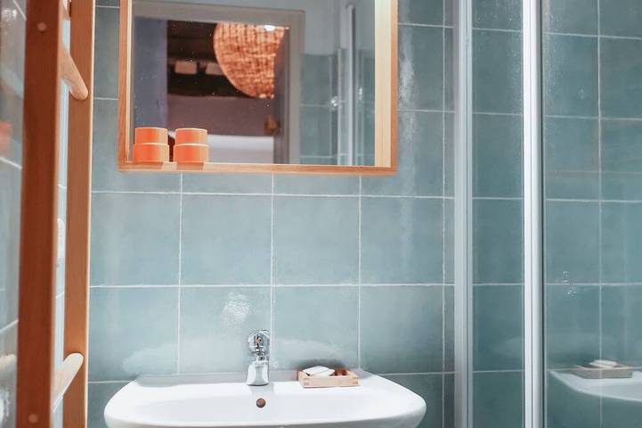 Gîte pour 8 personnes, avec jardin et piscine à Saverdun - 4
