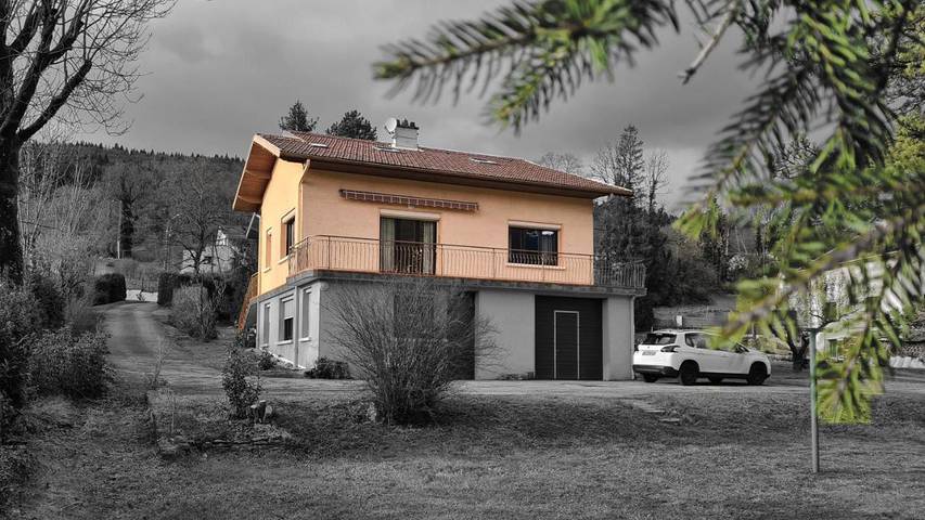 Gîte pour 6 personnes, avec Balcon ainsi que Terrasse et Vue dans Martignat