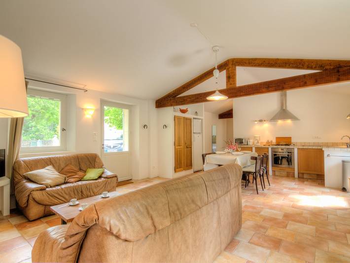 Ferienhaus für 4 Personen, mit Terrasse und Garten im Luberon - 2