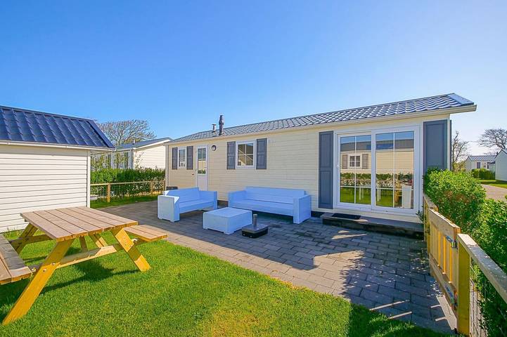 Chalet voor 5 personen, met terras en balkon/terras in Callantsoog