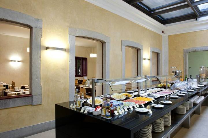 Hôtel pour 2 personnes, avec piscine et vue ainsi que jardin et sauna, animaux acceptés dans Estoi - 2