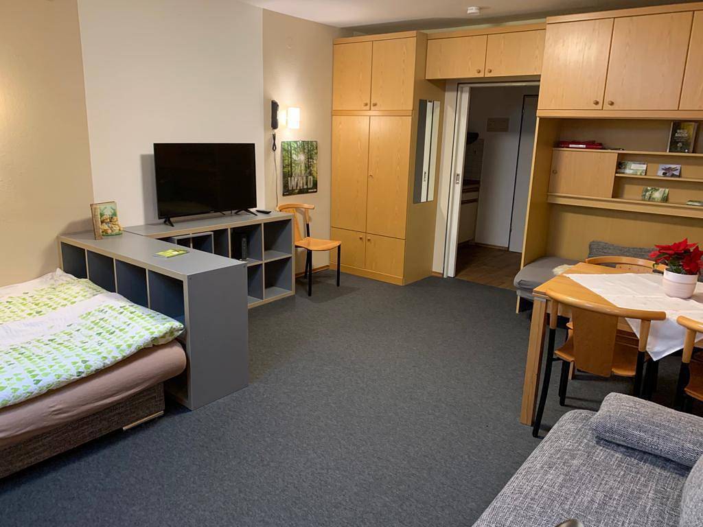 Ganze Ferienwohnung, Ferienwohnung „Waldbaden“ im Haus Falkenberg in Tiefenbach (Oberstdorf), Oberstdorf
