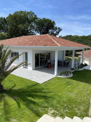 Gîte pour 6 personnes, avec jardin ainsi que terrasse et piscine à Saint-Martin-de-Seignanx