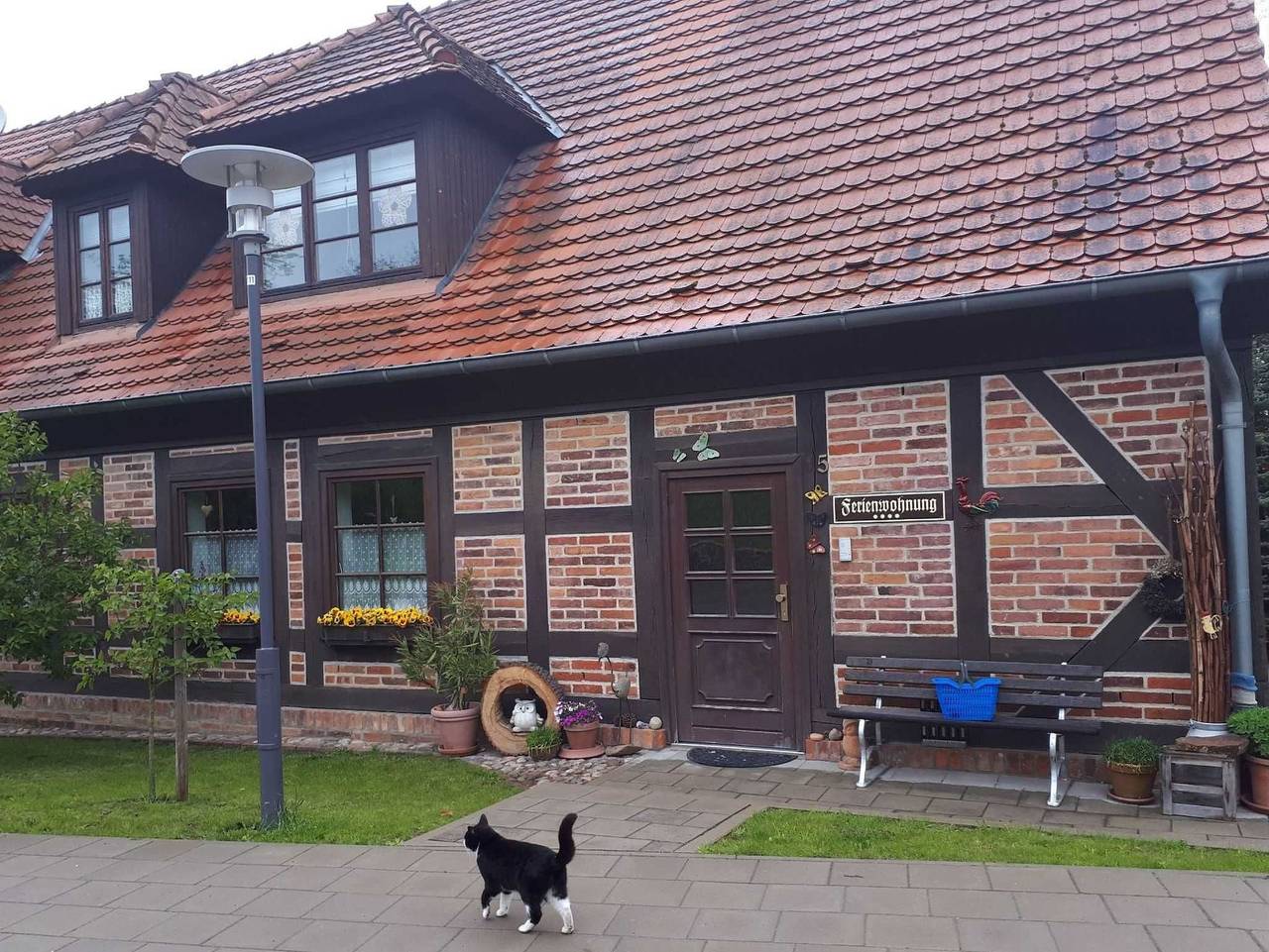 Ganze Ferienwohnung, Urlaub im Fachwerkhaus in Malchiner See, Basedow