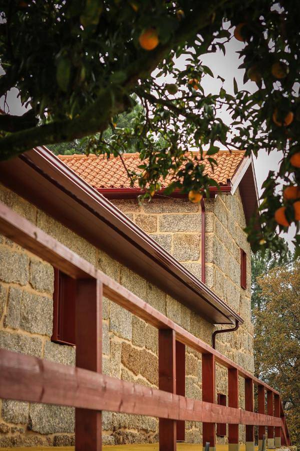 Quinta Pousada de Fora Wines & Tourism in Guimarães, Distrito de Braga