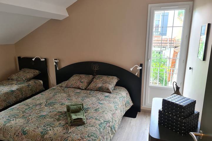 Location de vacances pour 10 personnes, avec terrasse et jardin à Fontainebleau - 2