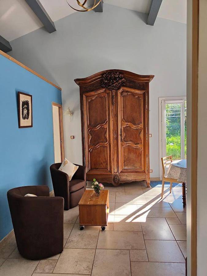 Budget Double Room in Pierrefeu-du-Var, Côte méditerranéenne (France)