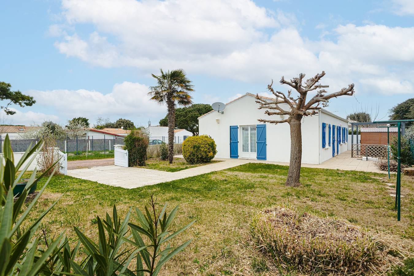 Vakantiehuis 'Lumineuse Près La Rémigeasse' met Privé Terras, Privé Tuin en Wifi in Dolus-d'Oléron, Côte de Beauté