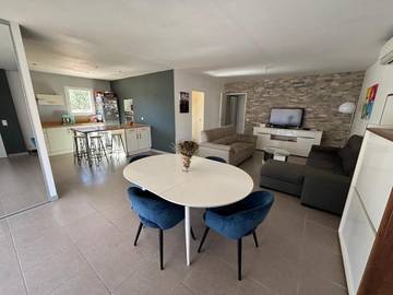 Location de vacances pour 6 personnes, avec jardin à Baixas