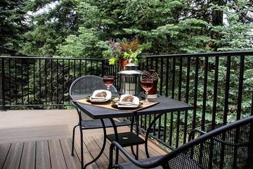Glamping for 2 Guests in Lake Arrowhead, Southern California, Picture 4