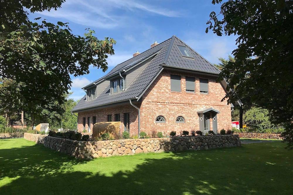 Exklusive Idylle für die ganze Familie Haus 2 in Nebel, Amrum