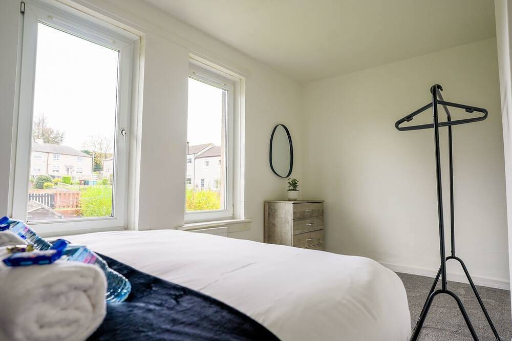 Ganze Wohnung, Apartment-Eigenes Badezimmer in Nord Lanarkshire