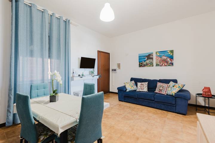 Entire apartment, Apartment 'Tramonto Mediterraneo' with Sea View, Wi-Fi and Air Conditioning in Mazara del Vallo, Mazara del Vallo Region