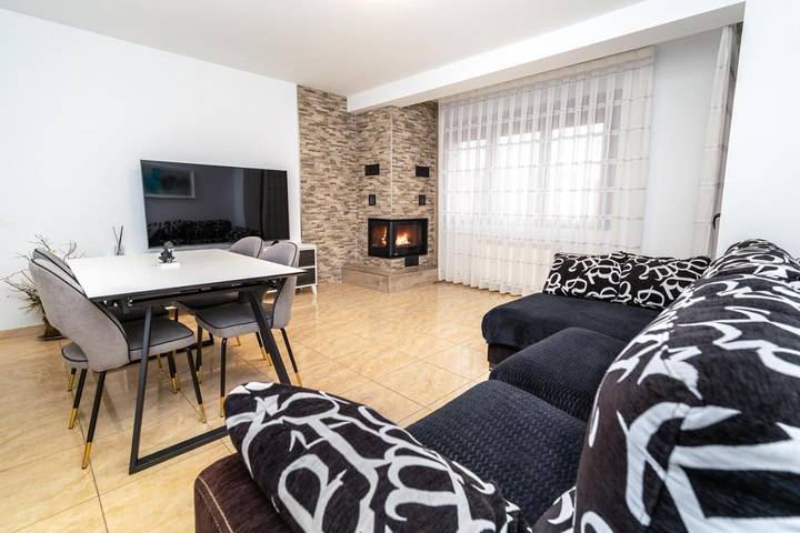 Apartamento para 7 personas, con Balcón y Vistas en Valderrobres