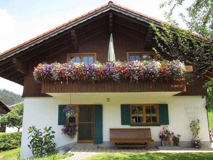 Ferienhaus für 4 Personen, mit Balkon und Terrasse sowie Garten in Oberstaufen - 2