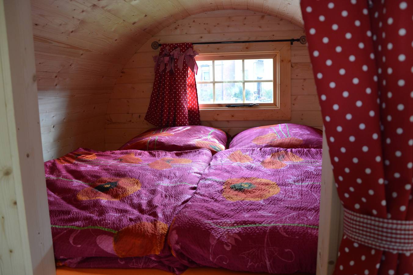 Campingfass Bunge 2 mit Gemeinschaftsgarten und Wlan in Krostitz, Nordsachsen