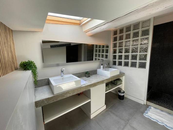 Chambre d’hôte pour 4 personnes, avec terrasse et vue à La Celle-sous-Gouzon - 4