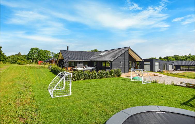 Ferienhaus für 10 Personen, mit Garten und Terrasse sowie Sauna in Kelstrup Strand - 3