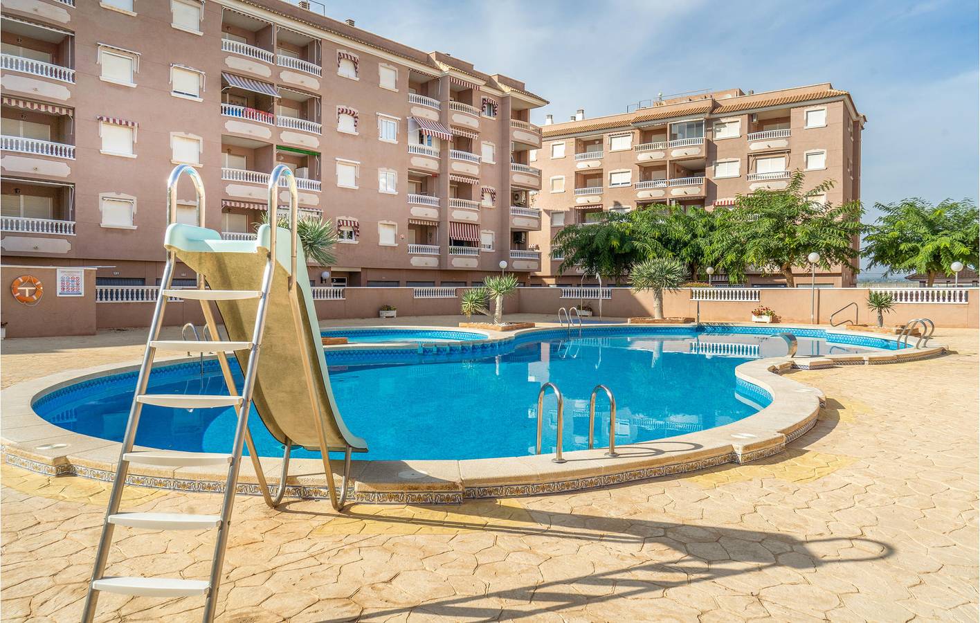 Ganze Ferienwohnung, Gemütliches 1BR Apartment mit Pool & Terrasse - 1km zum Strand! in Playa Lisa, Santa Pola