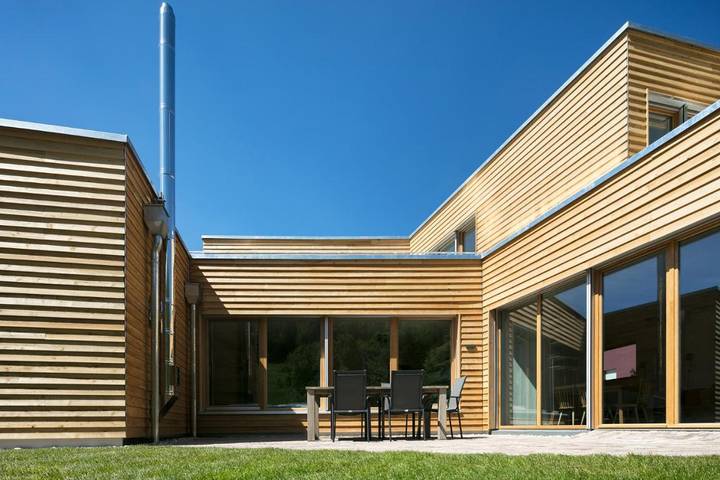 Ferienwohnung für 6 Personen, mit Balkon und Terrasse sowie Garten und Ausblick in Bad Herrenalb - 2