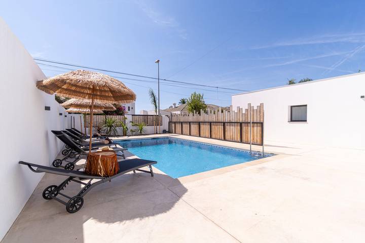 Finca für 10 Personen, mit Ausblick und Terrasse in Empuriabrava - 3