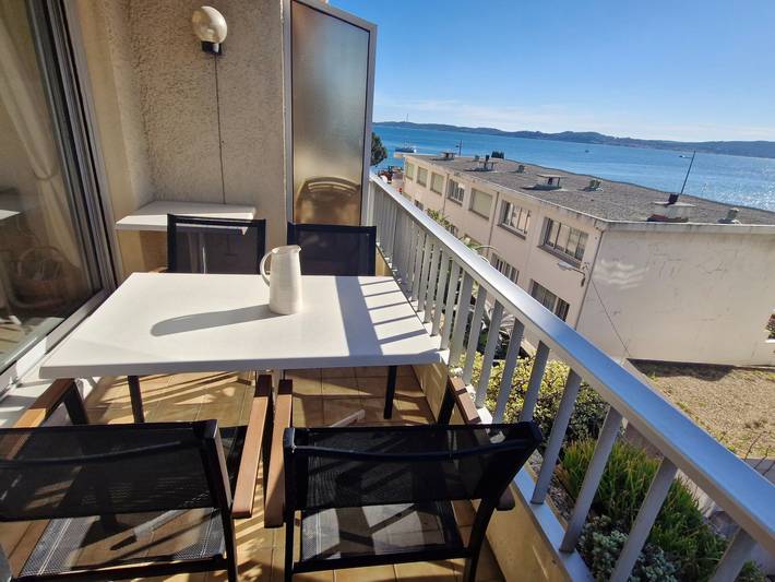 Gîte pour 6 personnes, avec terrasse dans Plage De La Croisette Sainte Maxime