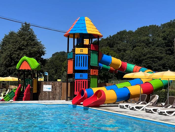 Camping für 12 Personen, mit Pool und Ausblick sowie Terrasse in Midi-Pyrenäen - 3