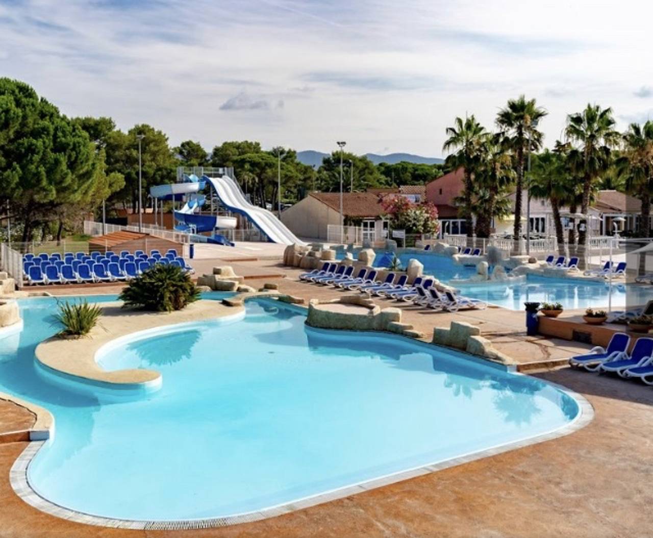 Acogedor bungalow en Puget-sur-Argens con piscina compartida in Puget-sur-Argens, Region de Draguignan