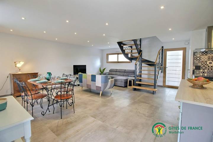 Gîte pour 6 personnes, avec terrasse et jardin à Ploeren - 4