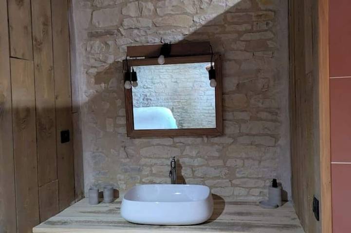 Location de vacances pour 6 personnes, avec Jardin à Saint-Hilaire-la-Palud