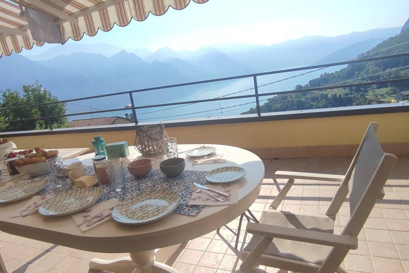 Geheel appartement, Vakantieappartement voor 4 personen met balkon/terras in Gemeente Riva di Solto, Iseomeer